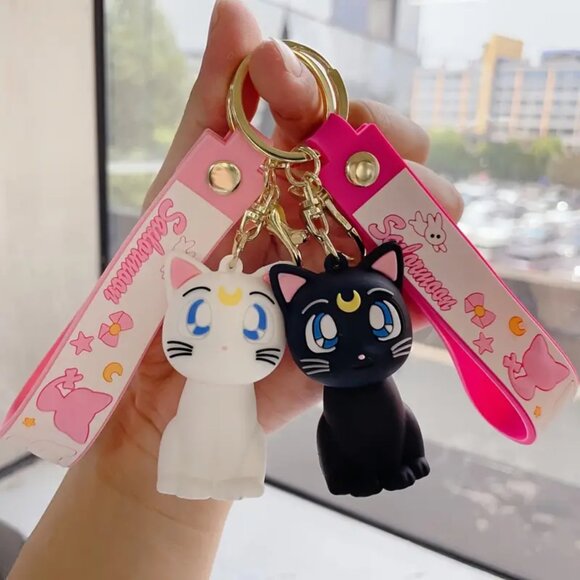 Sailor Moon Pink and White Cat Keychain - Picture 6 of 6